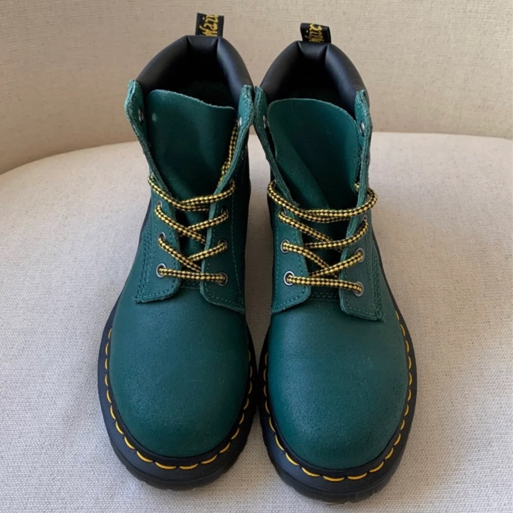 Dr. Martens Size 39 EU 8 US